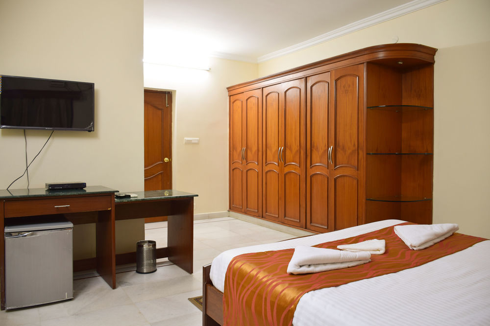 Hotel Zo Banjara Hills Road No 12 Hyderabad