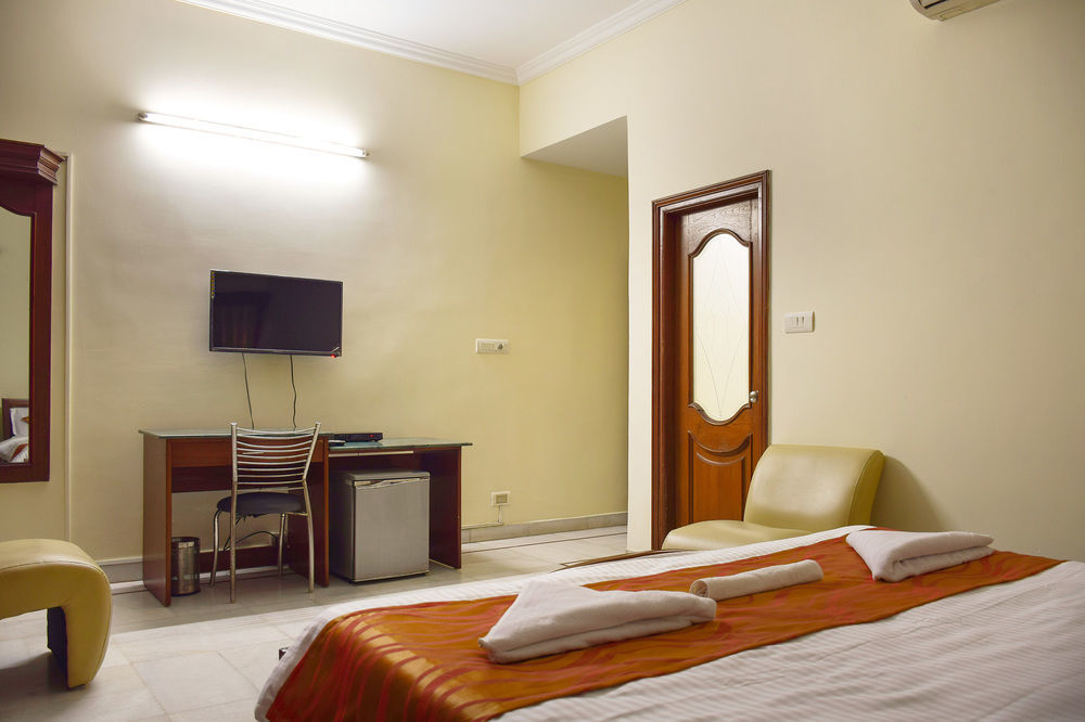 Zo Banjara Hills Road No 12 Hotel