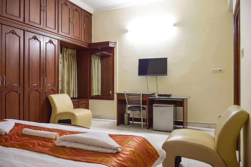 Zo Banjara Hills Road No 12 Hotel 3*