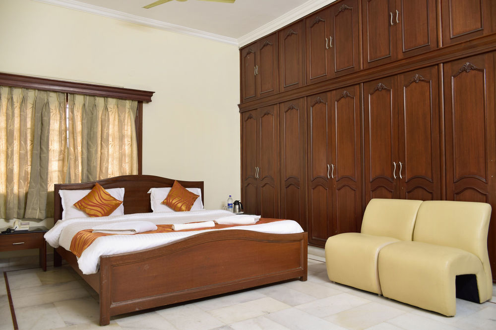 Zo Banjara Hills Road No 12 Hotel 3*