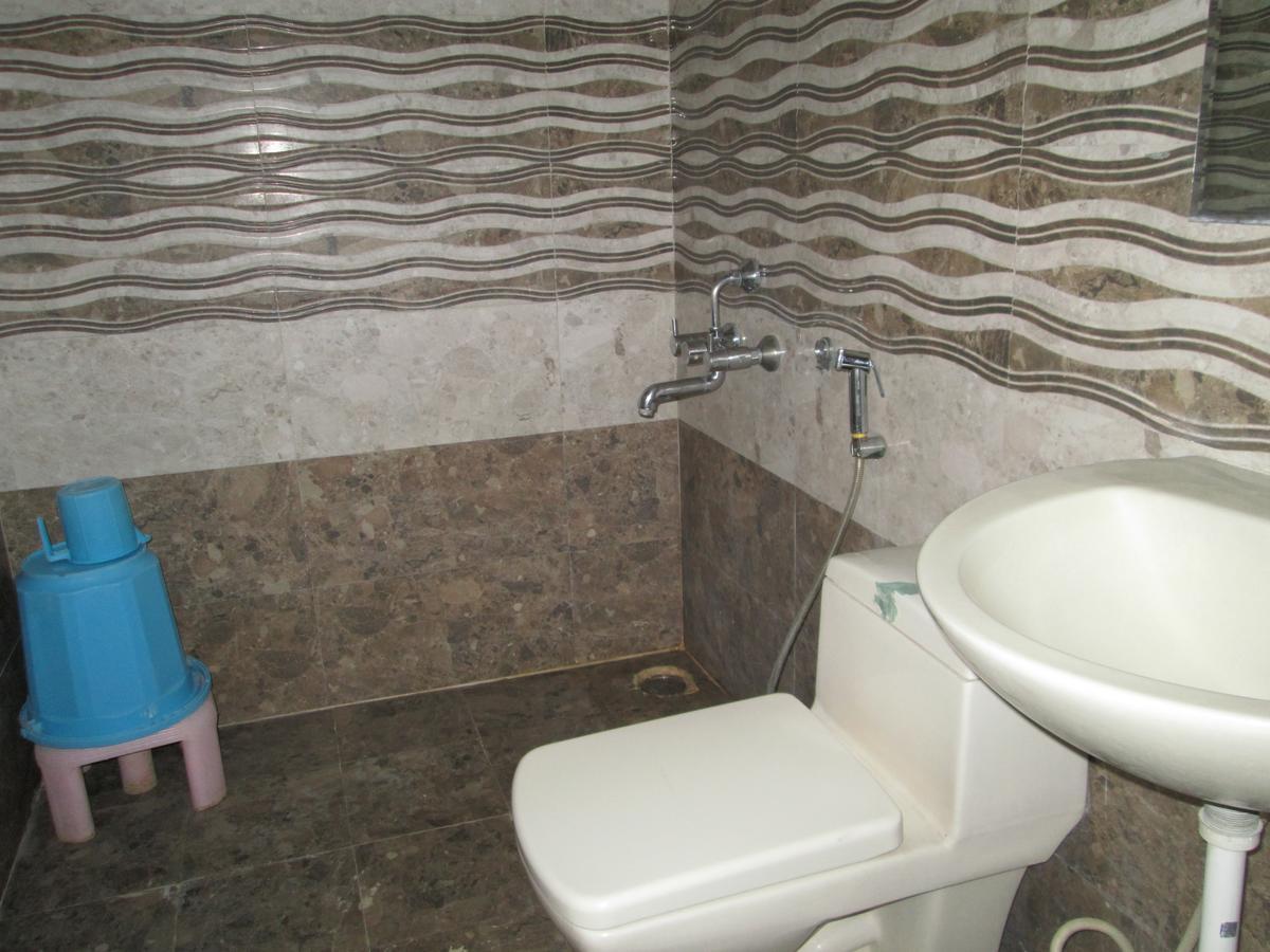Oyo 13494 Nakshatra Hotel
