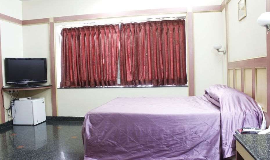 Raj Comfort Hotel