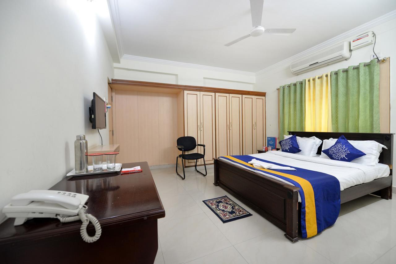 Hotel Khyathi *