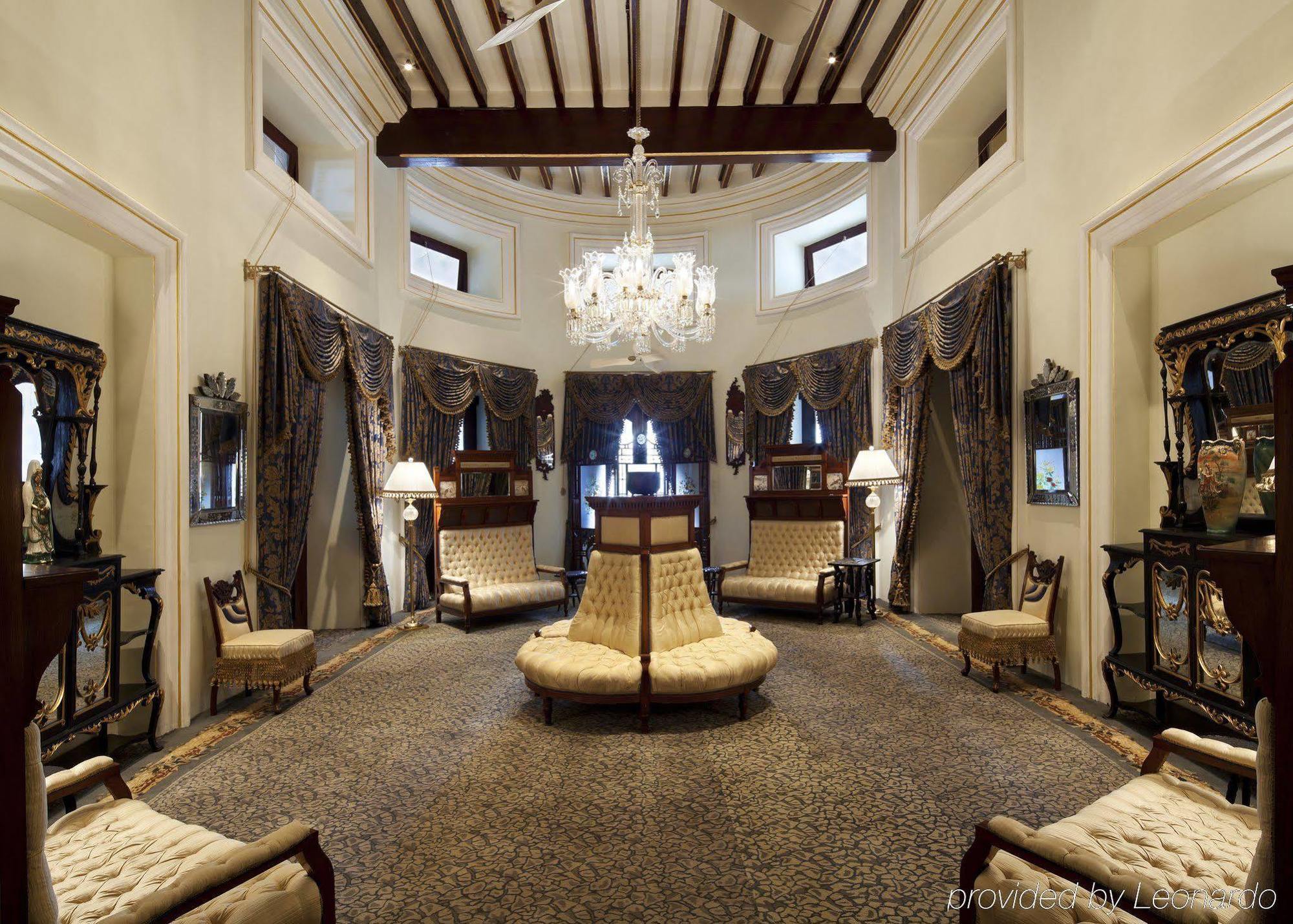 Hotel Taj Falaknuma Palace 5*