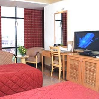 Celebrity Club Hotel