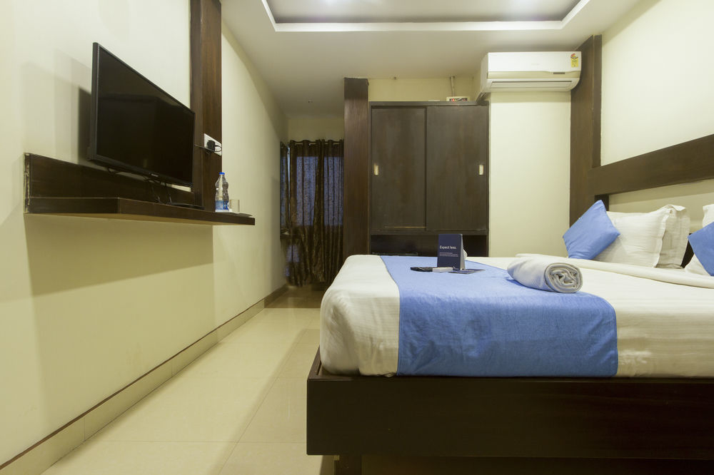 Vaccinated Staff - Capital O 18592 M 3* Hyderabad