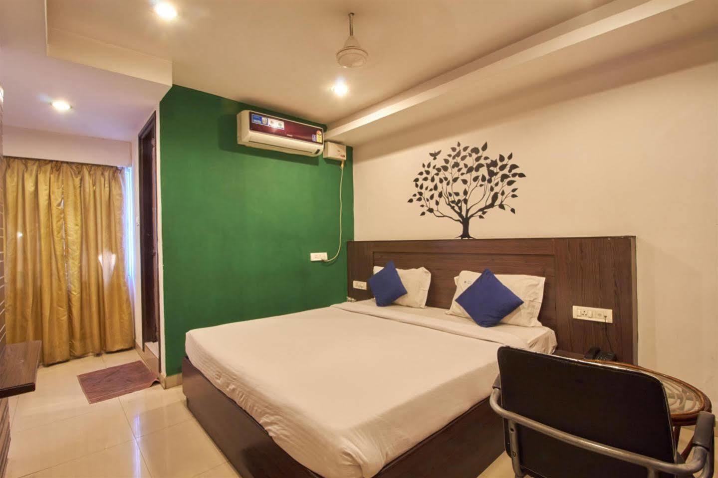 Fabhotel Royal Residency Ii - Nr Lakdikapul Metro Station 3* Hyderabad