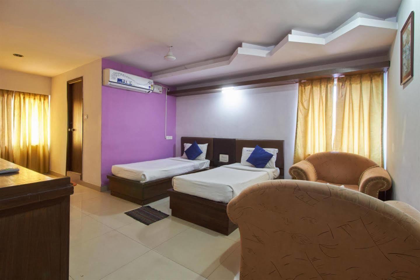 Hotel Fabhotel Royal Residency Ii - Nr Lakdikapul Metro Station 3*