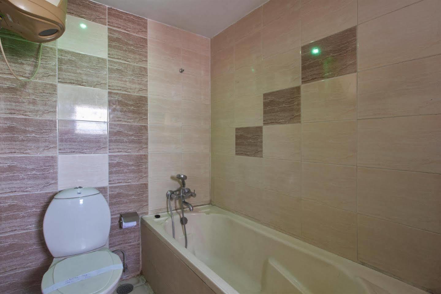 Hotel Fabhotel Royal Residency Ii - Nr Lakdikapul Metro Station 3*