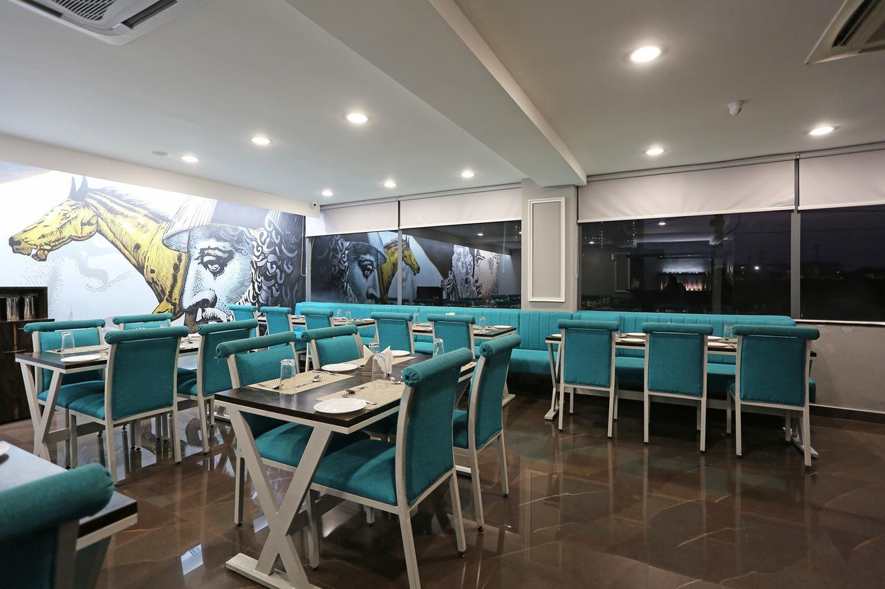 Oyo 8941 Golden Leaves 3* Hyderabad