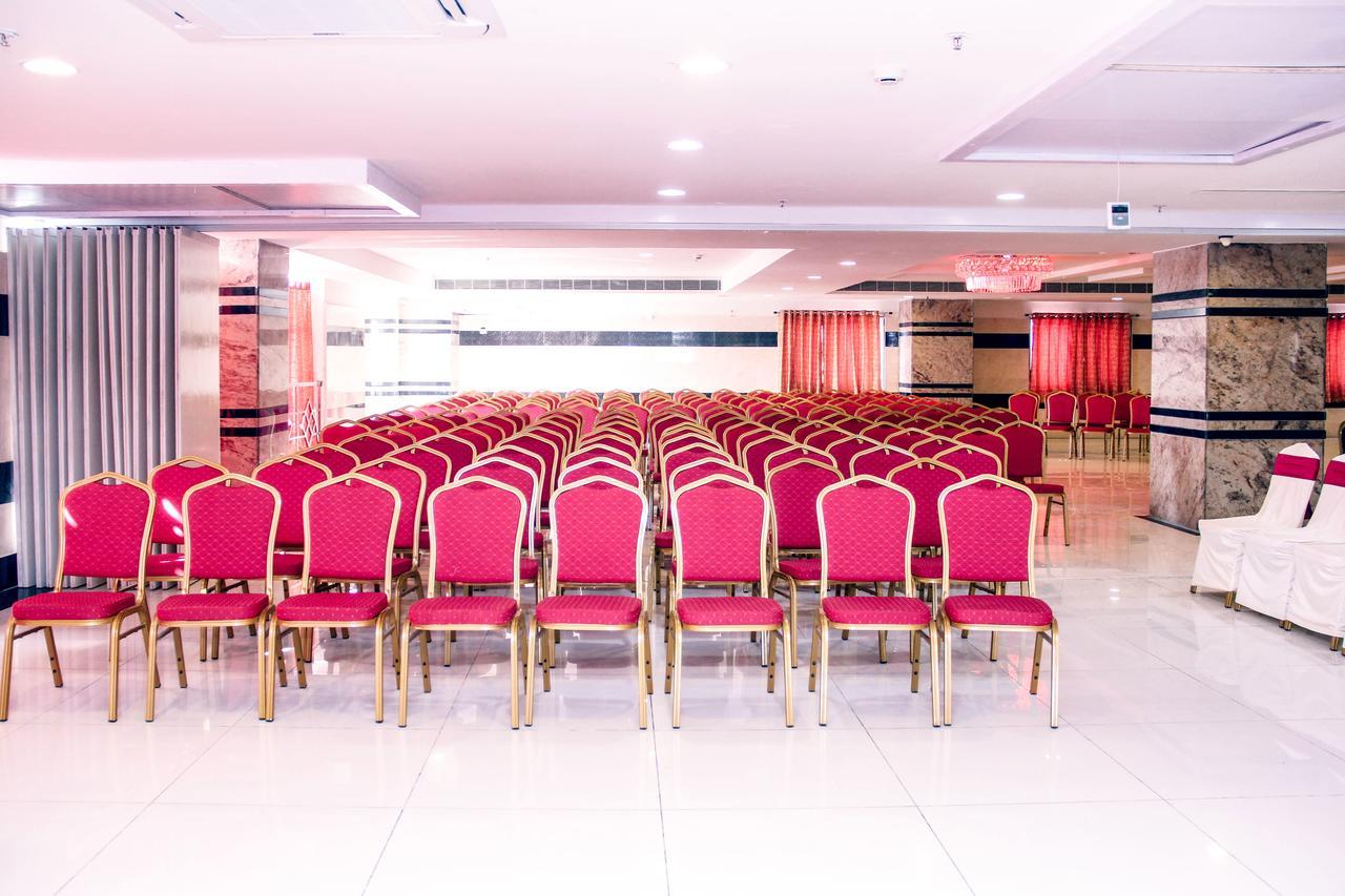 Collection O 5302 Bhadra Grand Hotel
