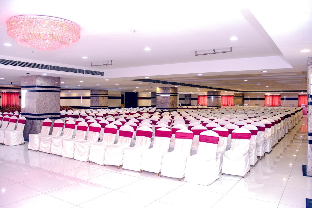 Collection O 5302 Bhadra Grand Hotel