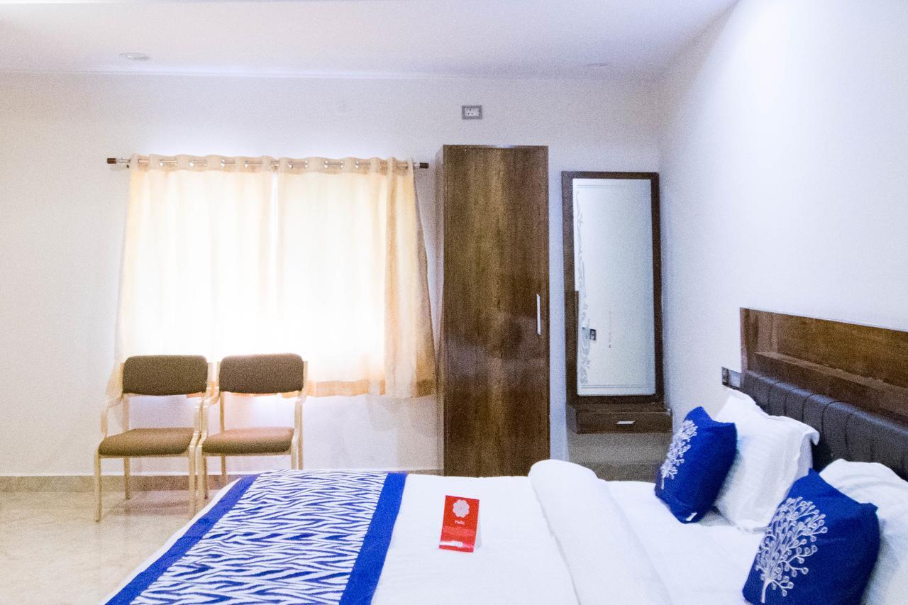 Collection O 5302 Bhadra Grand Hotel 3*