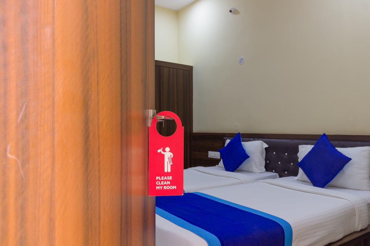 Hotel Oyo 7627 Royal Plaza Hyderabad