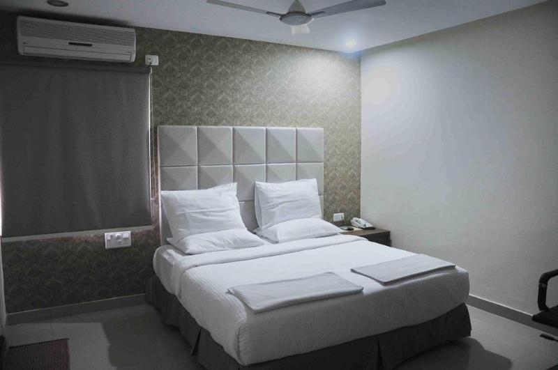 Athome , Whitefields, Kondapur Hotel Hyderabad