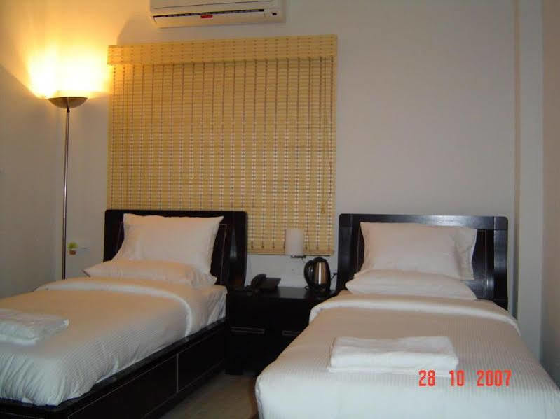 Athome , Whitefields, Kondapur Hotel