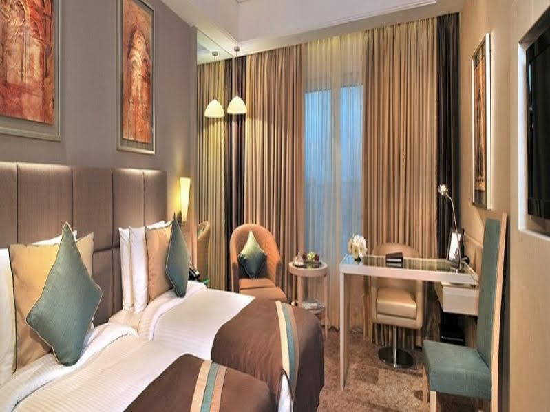 Hotel Radisson Hitec Hyderabad
