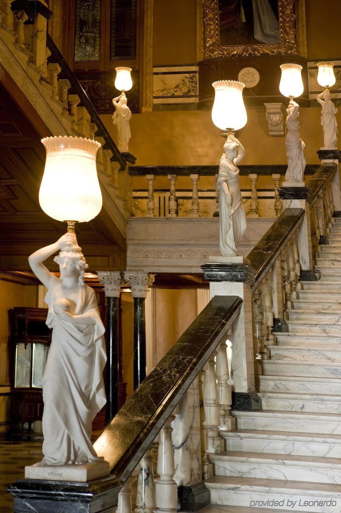 Hotel Taj Falaknuma Palace 5*