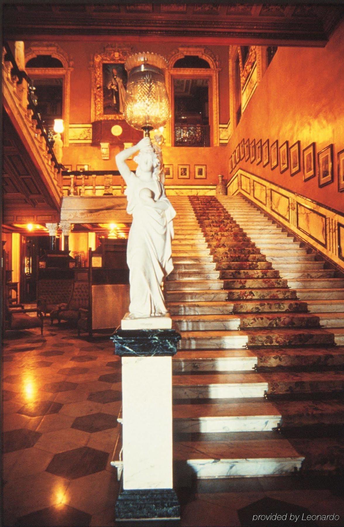 Hotel Taj Falaknuma Palace Hyderabad