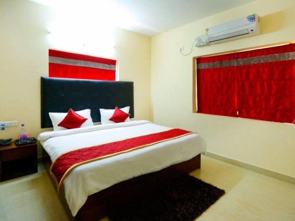 Namo Suites 3* Hyderabad