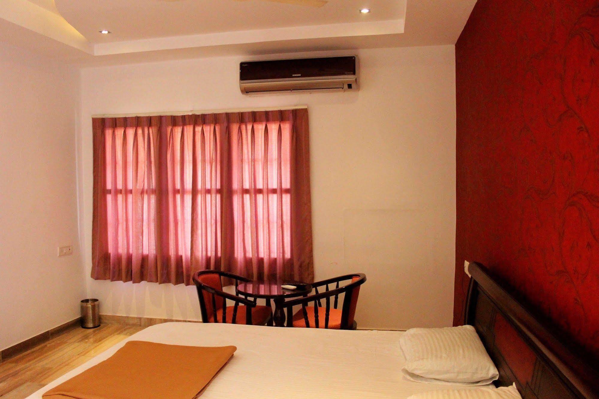 The Nest 2* Hyderabad