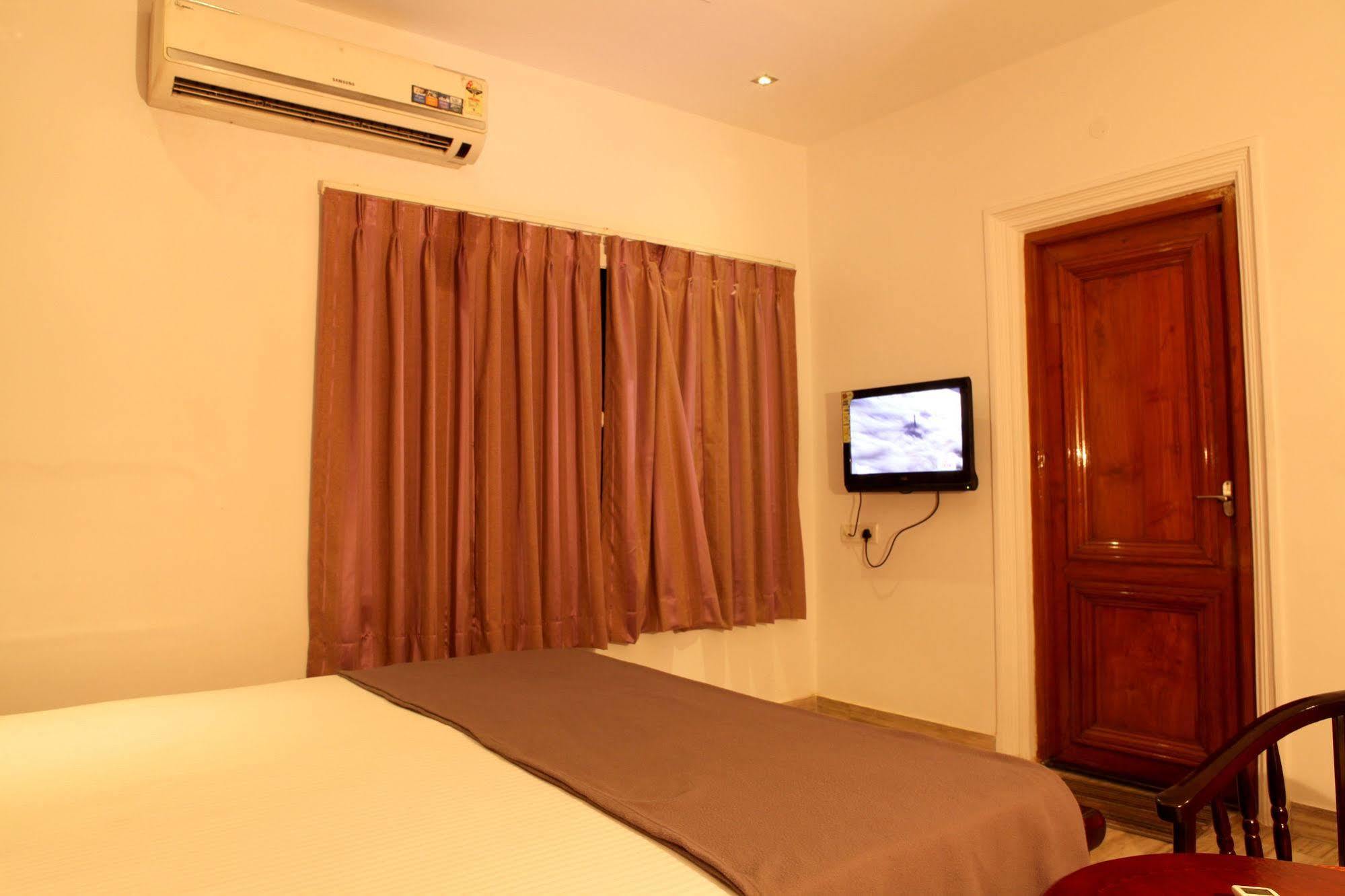 The Nest Hotel 2*