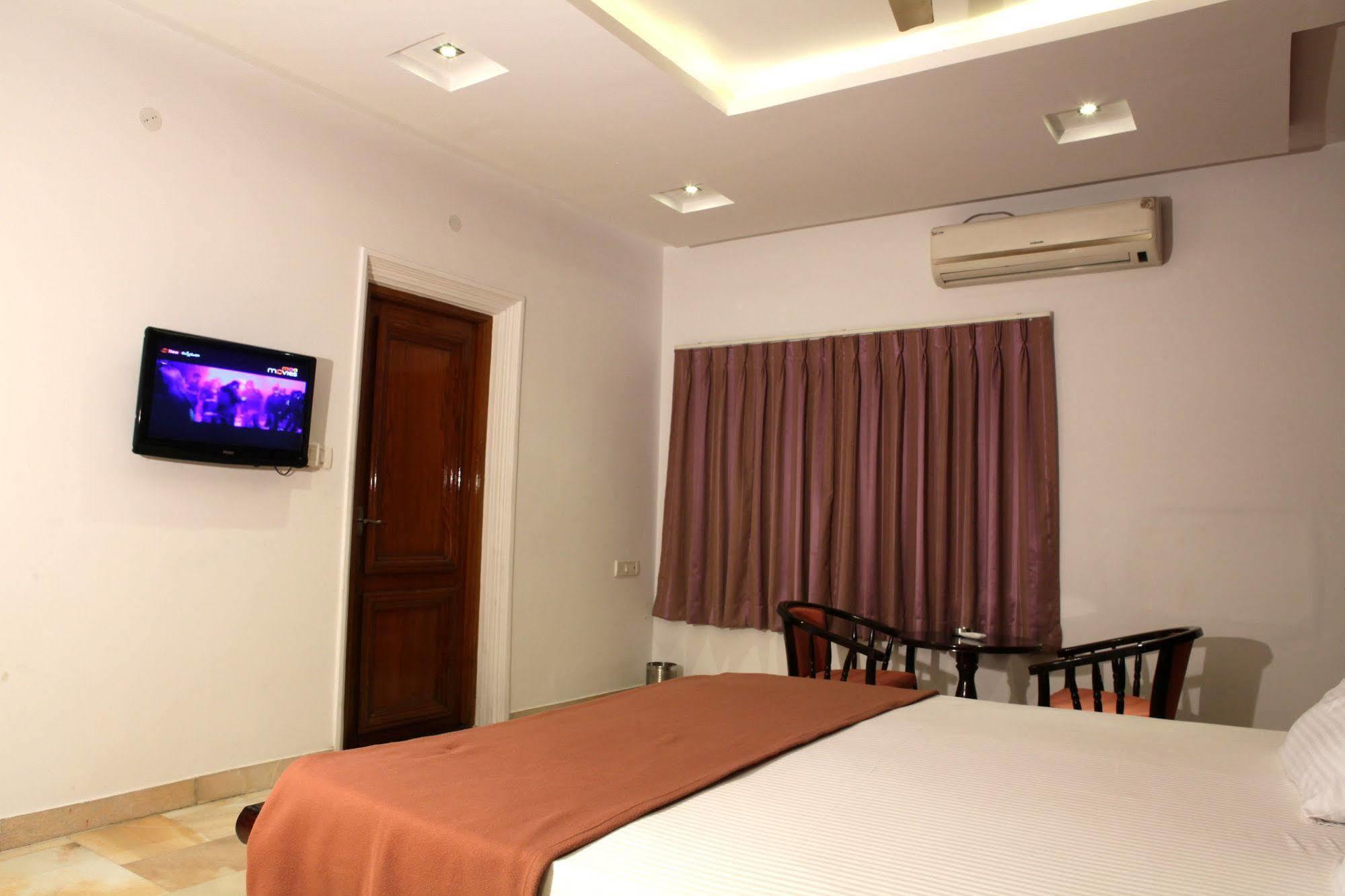 The Nest 2* Hyderabad