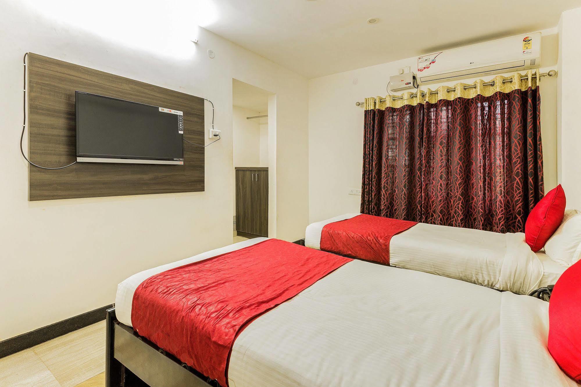 Zo Manikonda Hotel 3*