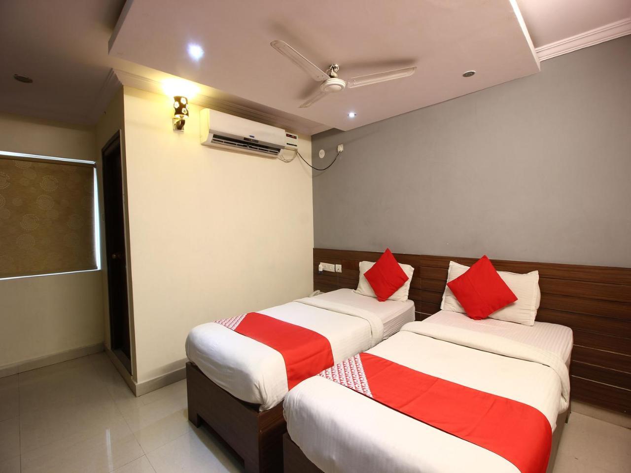 Hotel Oyo 17375 My Place Kondapur Hicc 3*