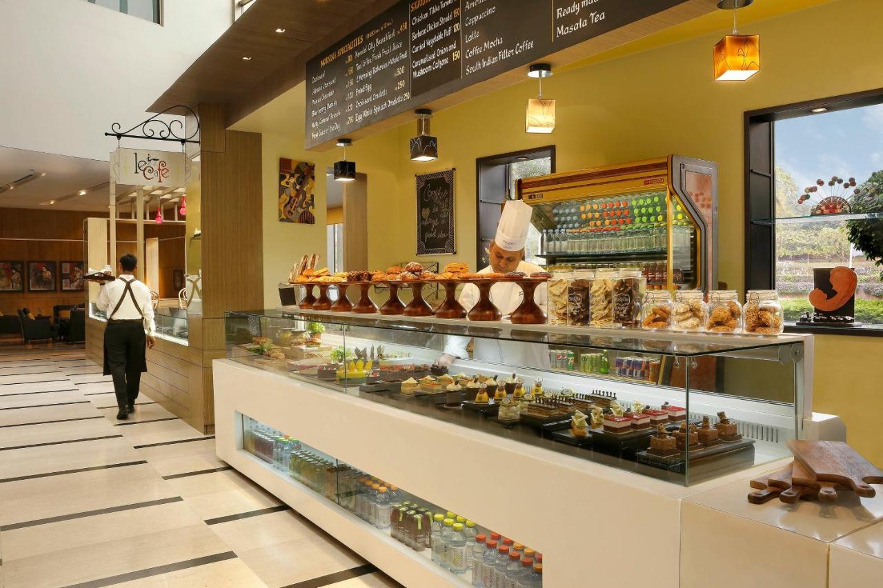Novotel Convention Centre Hotel 5*