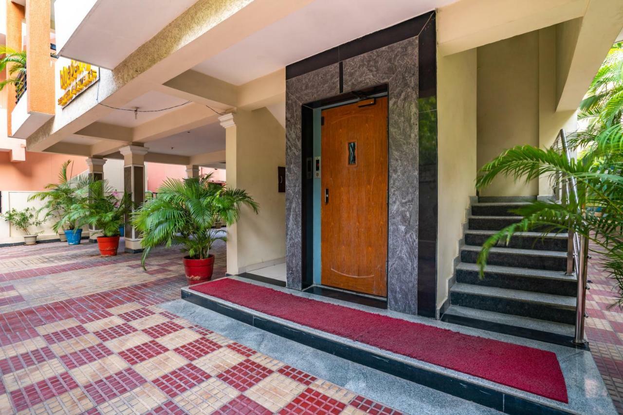 Hotel Blueberry Service Hyderabad