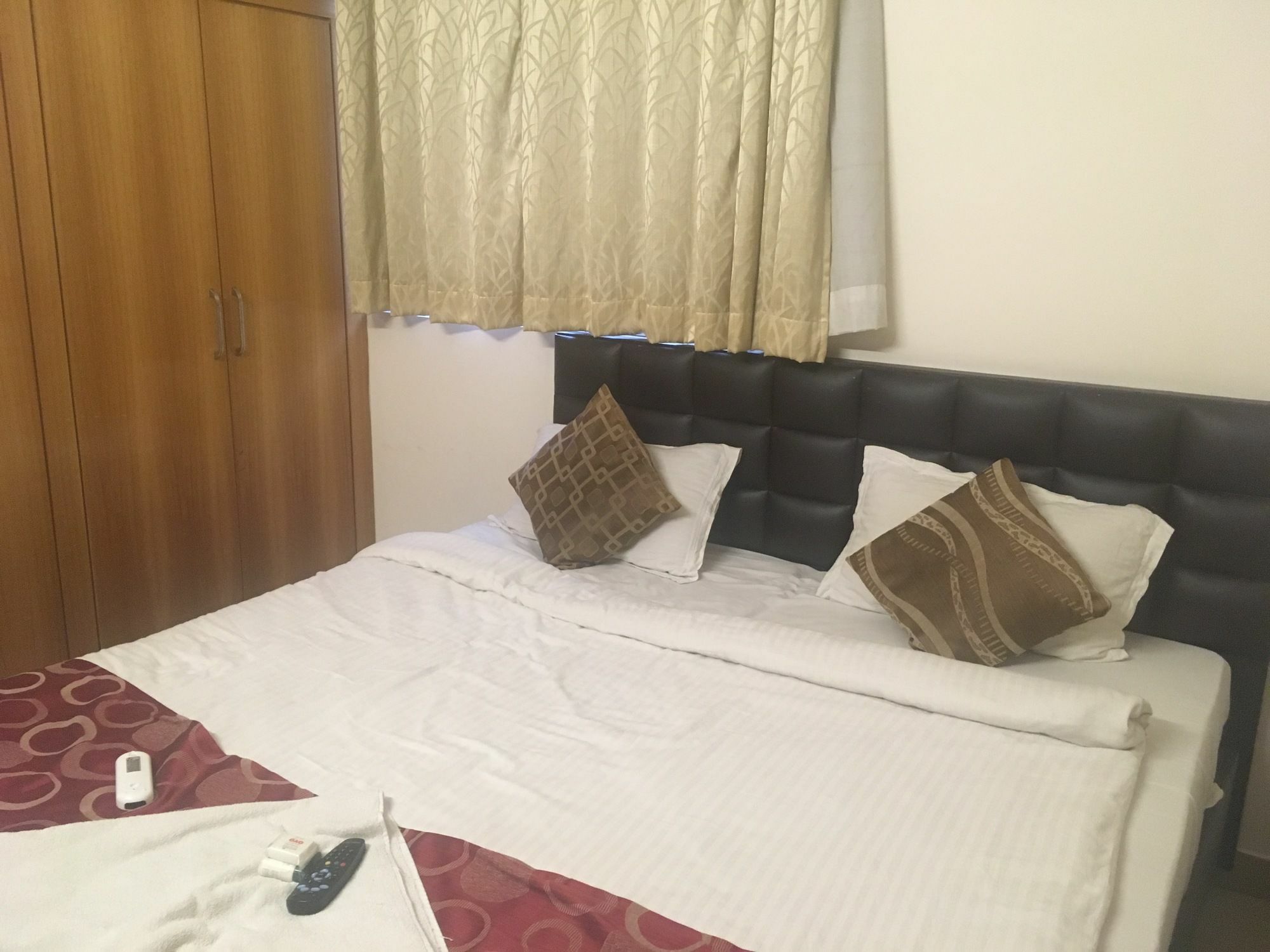 Ocean Waves Suits & Apartment Hyderabad