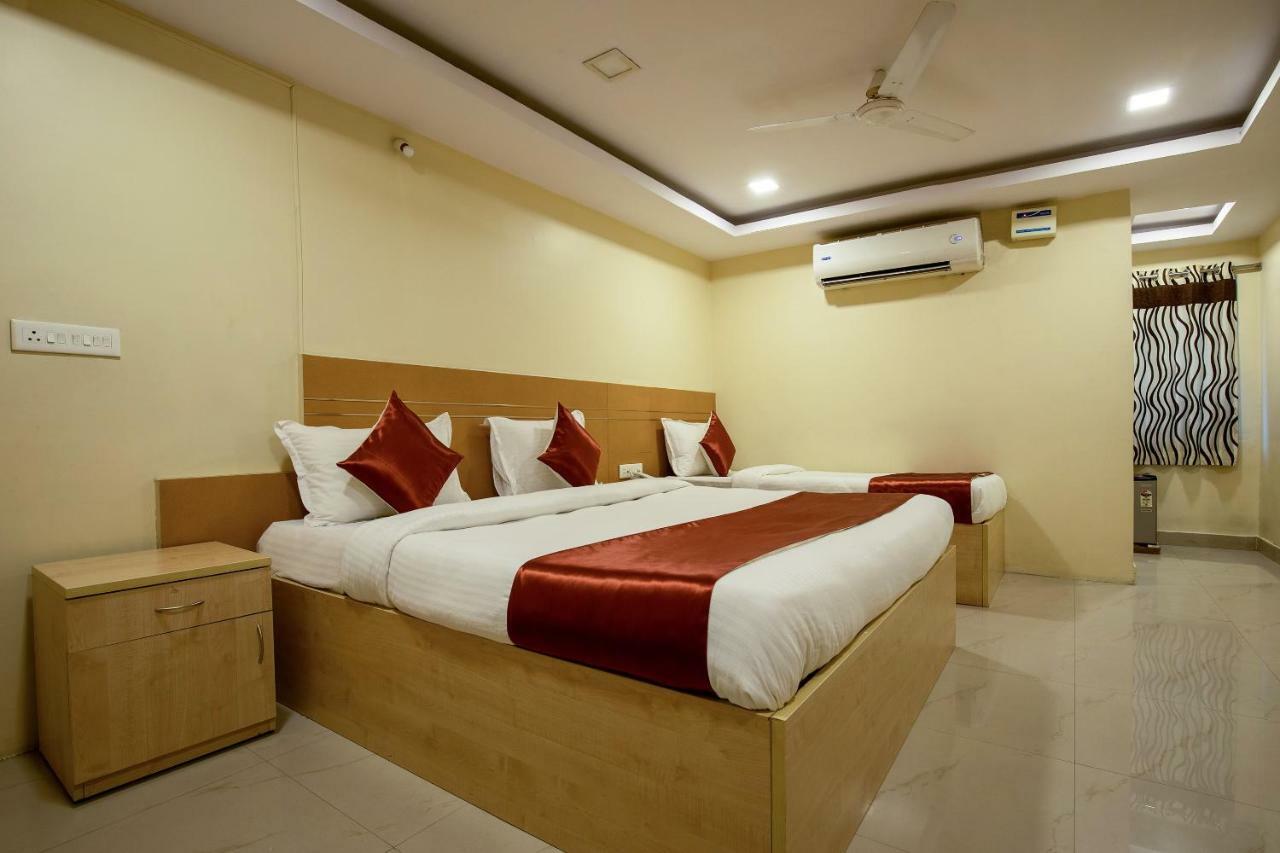 Hotel Oyo 13494 Nakshatra Hyderabad