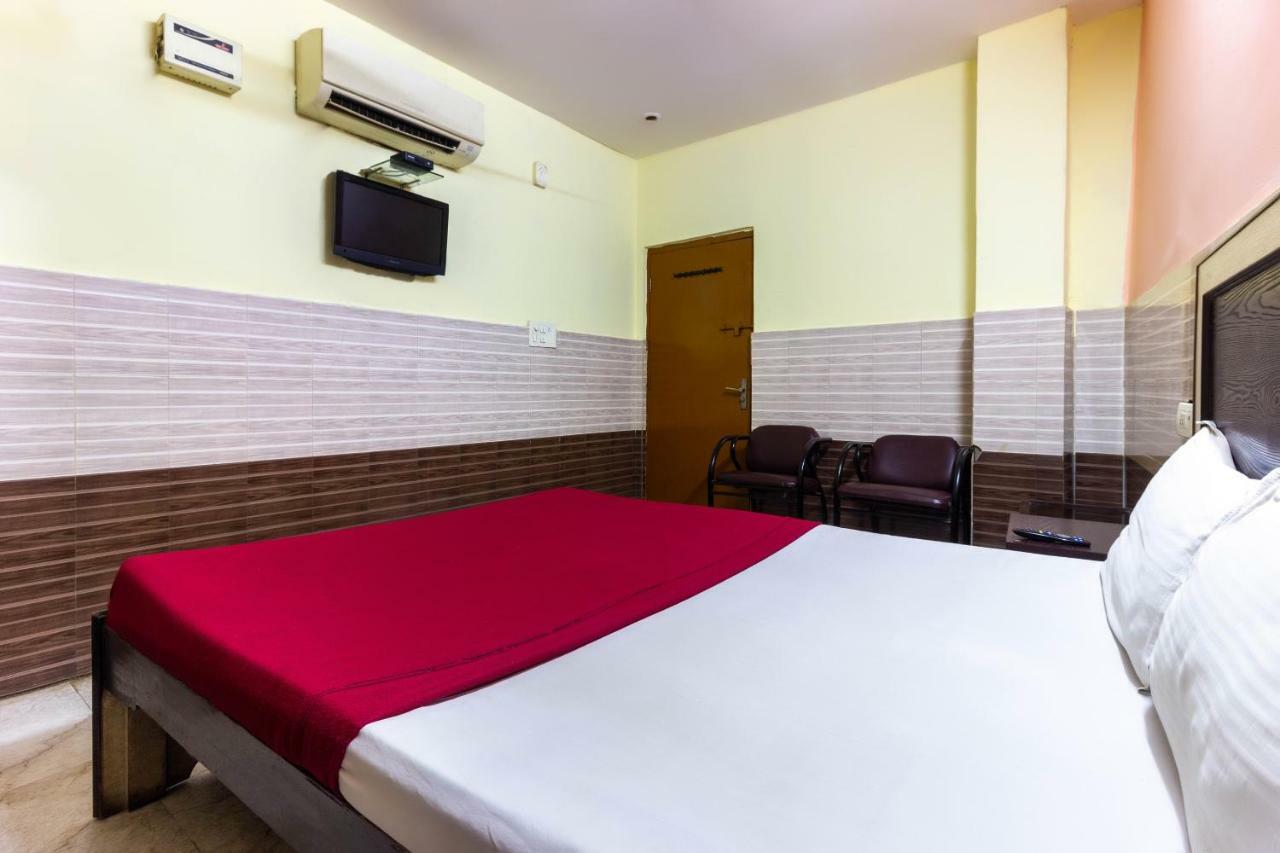 Spot On 46066 Azizia Residency Spot
