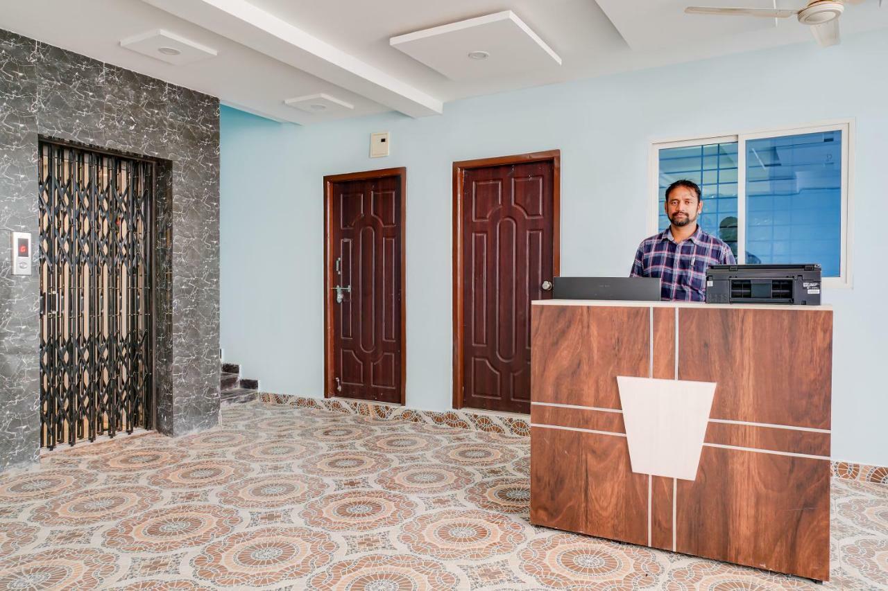Hotel Oyo 46419 Moon Light Hospitality 3*