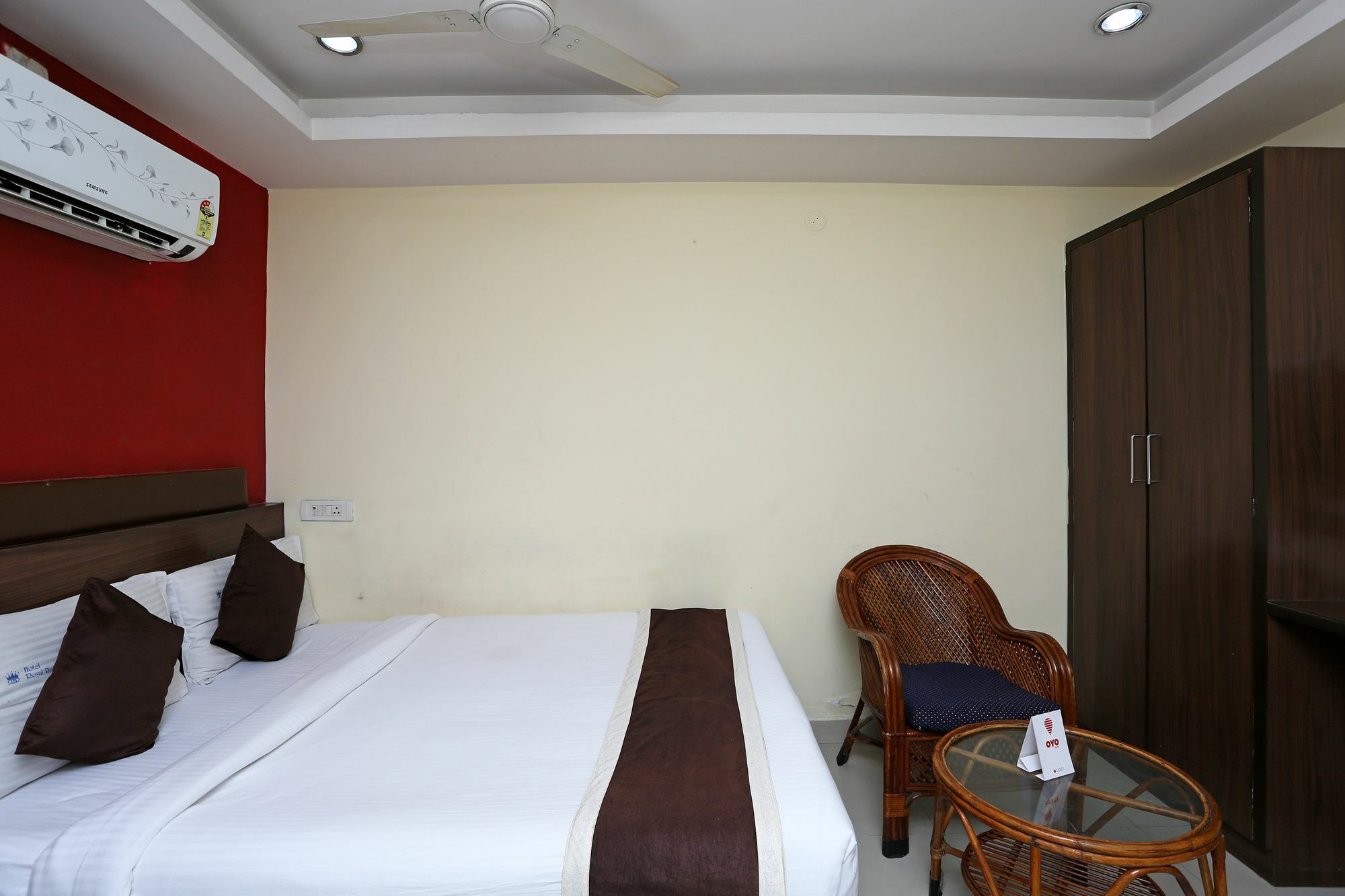Oyo 6648 Royal Residency