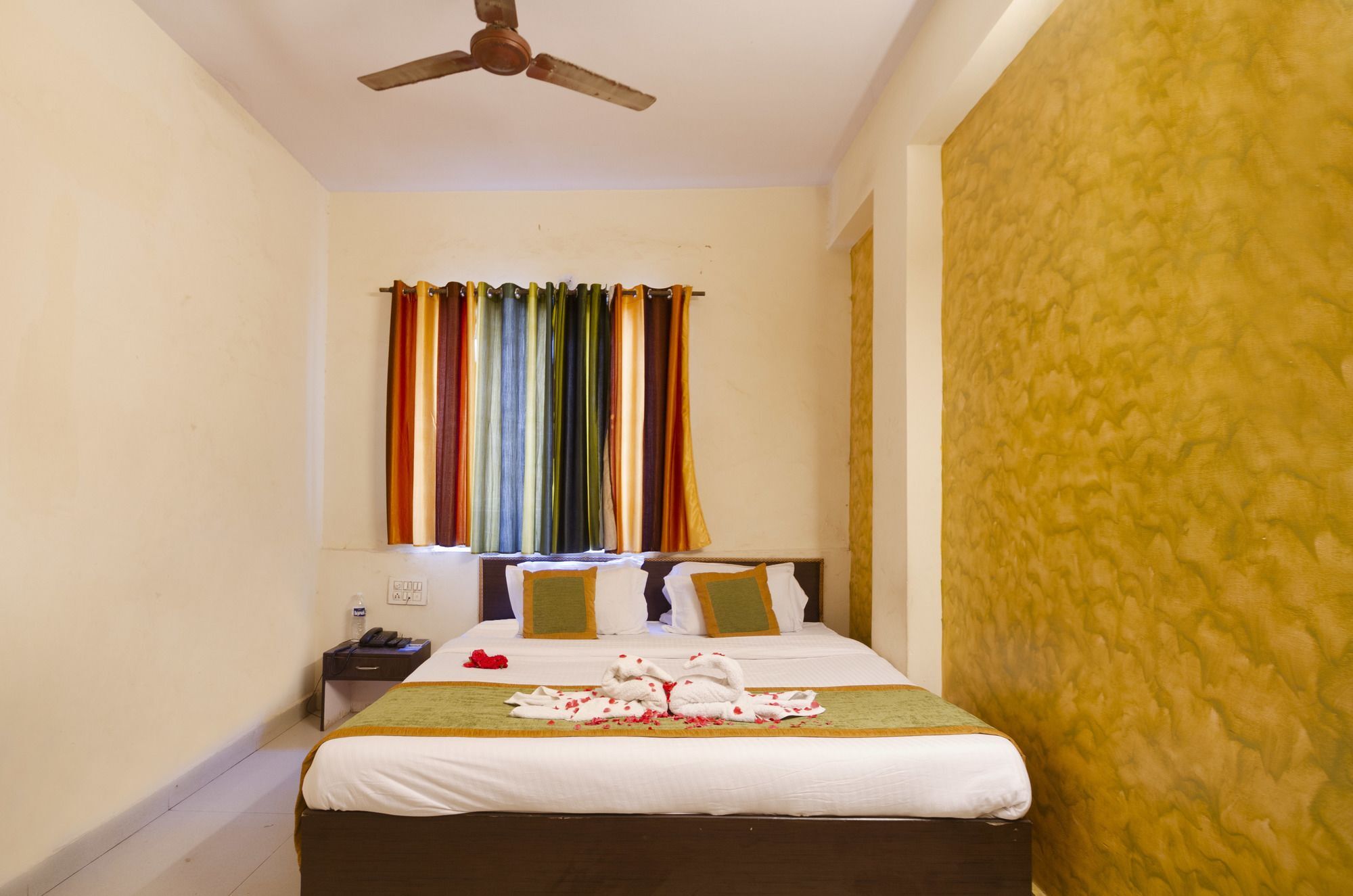 Rinn Lakdikapul Hotel