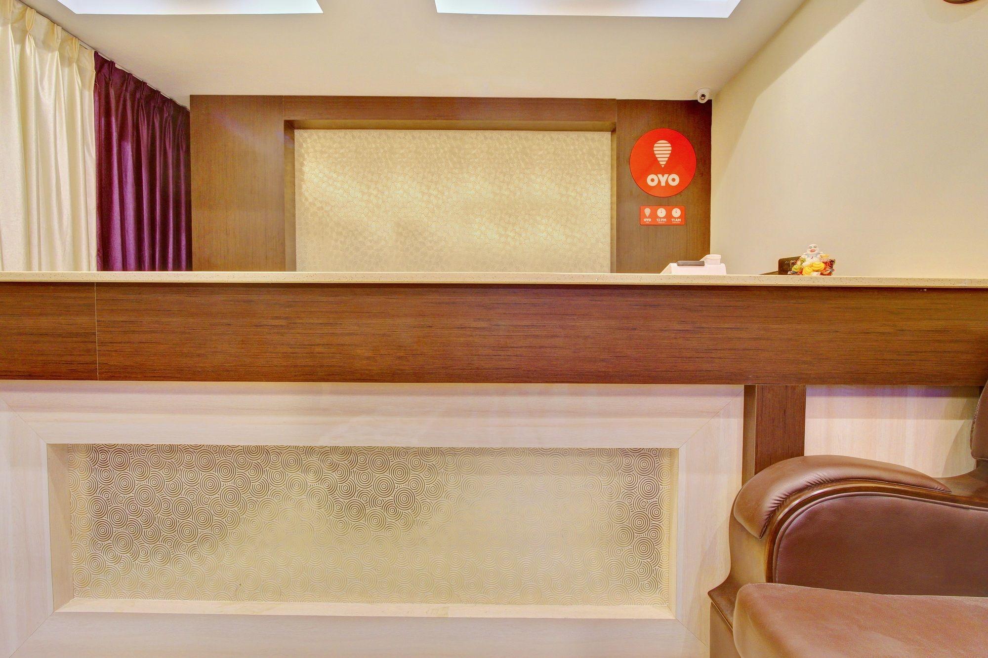 Oyo 11412 Svs Luxury Hotel Hyderabad