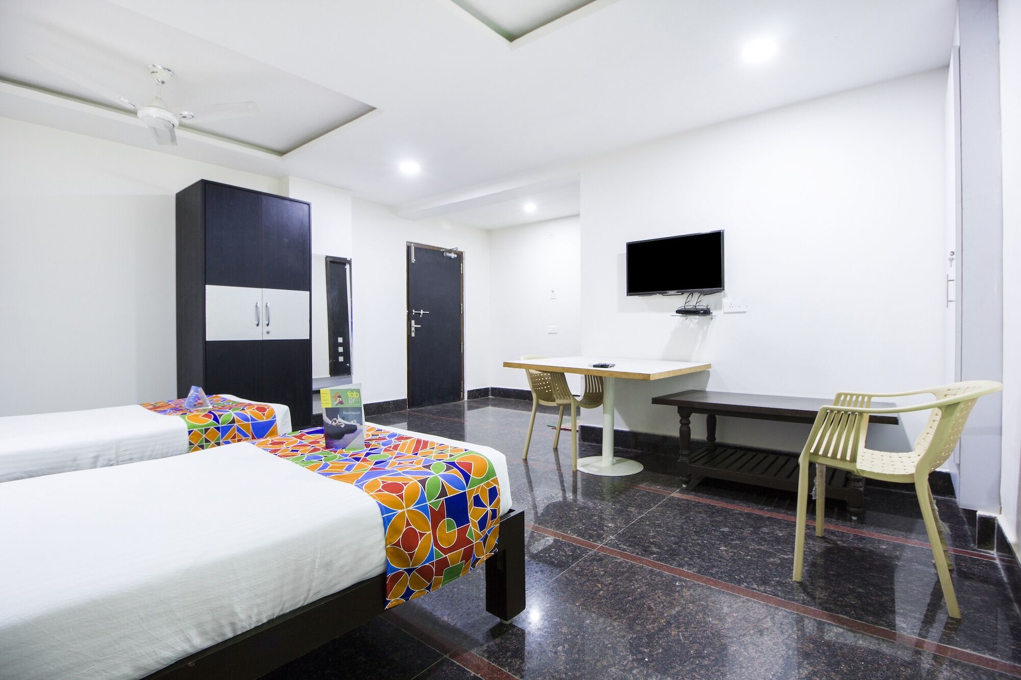 Hotel Fabexpress Gokul Ameerpet