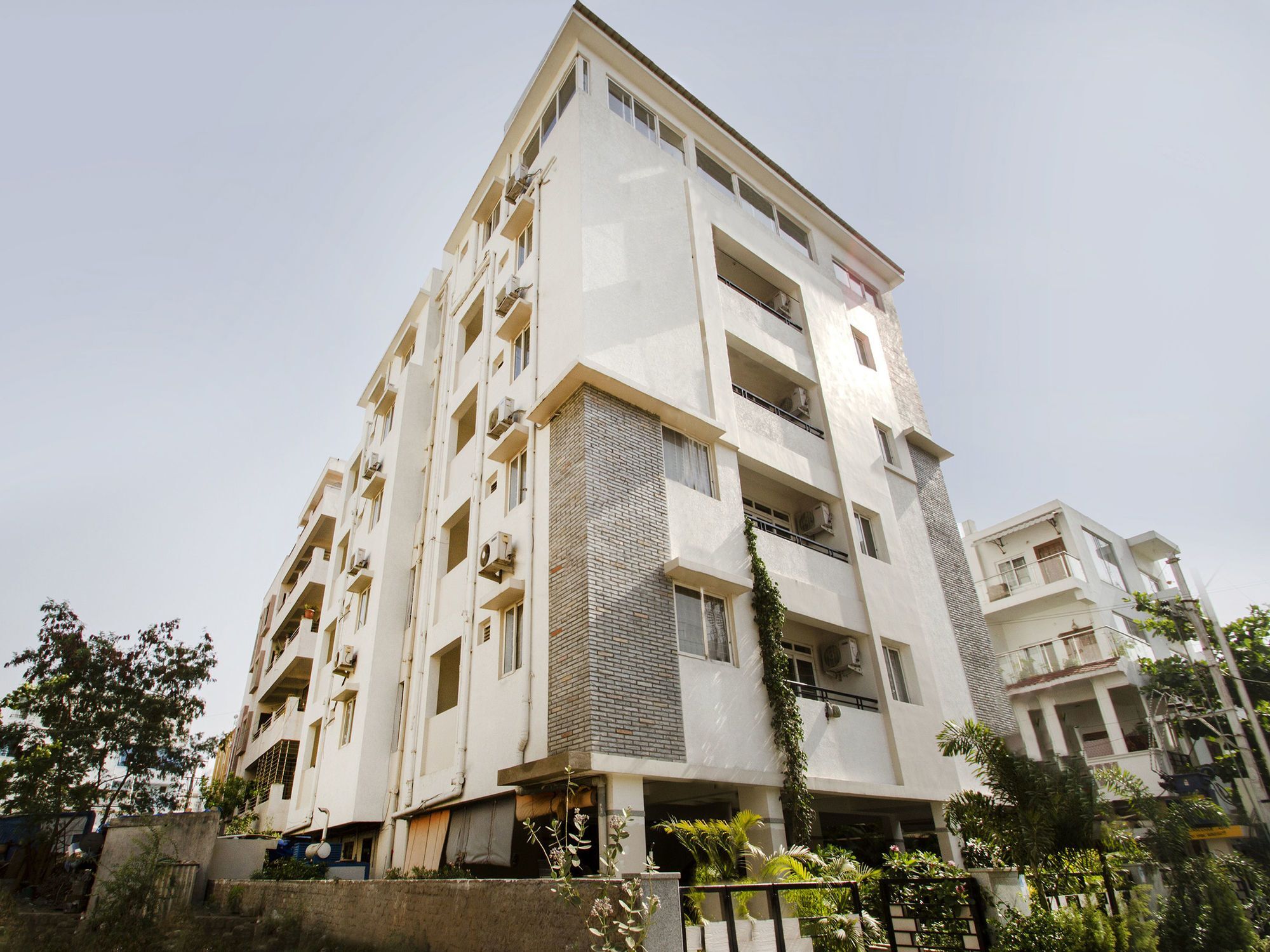 Hotel Oyo 2970 Blue Dawn Hyderabad