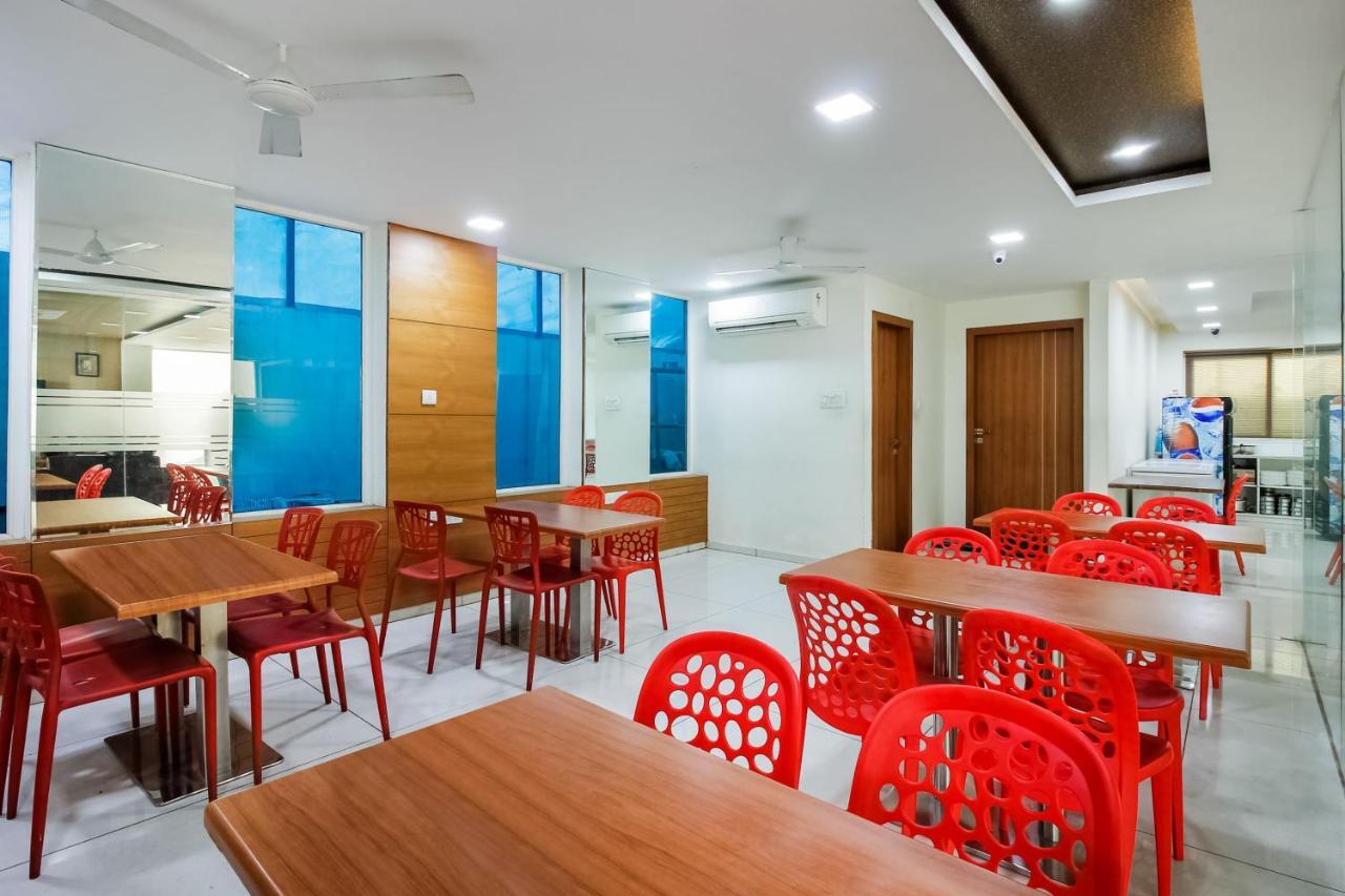 Oyo 14500 Hill View Hotel