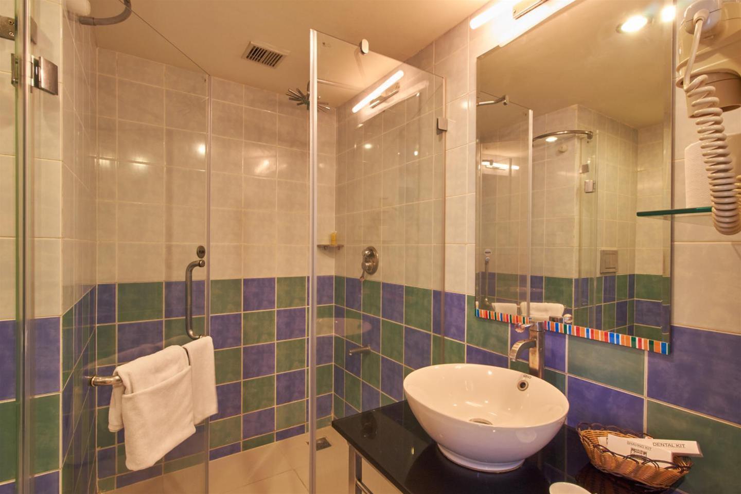Aditya Hometel Hotel 3*