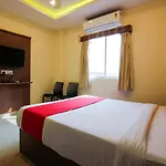 Oyo 69510 Hotel 3M