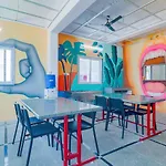 Fabhotel Broholic Suites - Nr Us Consulate, Financial District