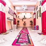 Syed Residency - Near Charminar And Salar Jung Museum