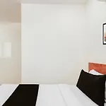 Super Hotel O Neredmet Road