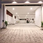 Townhouse Oak Indigo Business Hotels