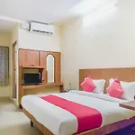 Oyo 13300 Anupama Residency