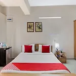 Oyo 44 Silverkey Madhapur