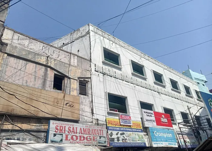 Hotel O New Sri Sai Amaravati Lodge
